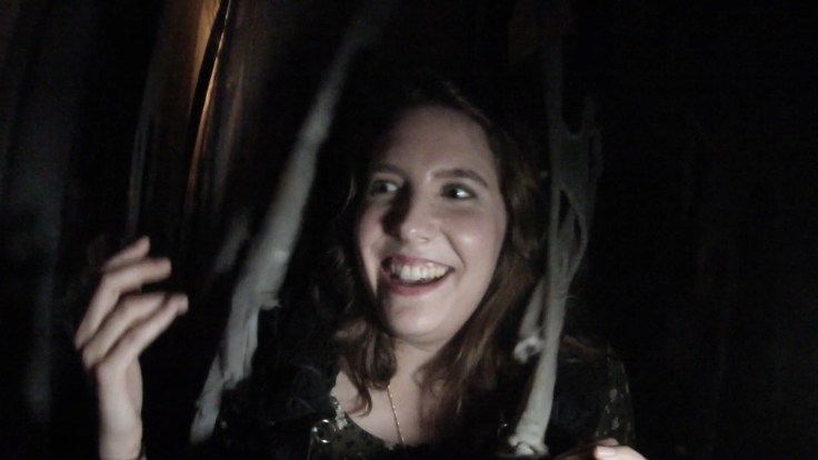 10-4-16-howl-o-scream-2016-00_04_04_00-still006